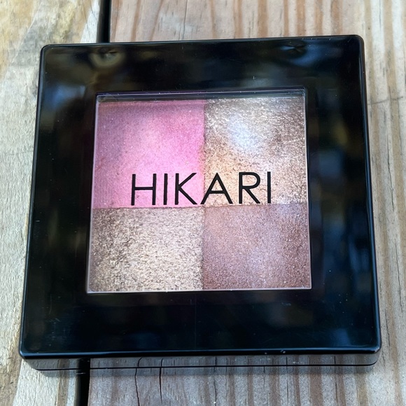 Hikari Shimmer Bronzer & Lipgloss bundle - Picture 2 of 5